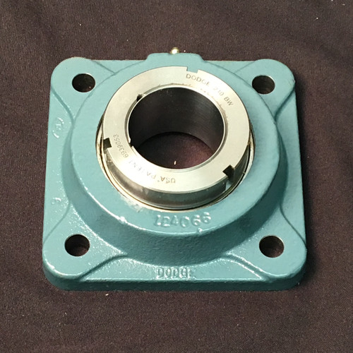 900-1909-79 | Bandit OEM FEEDWHEEL BEARING 4 1/8 BOLT