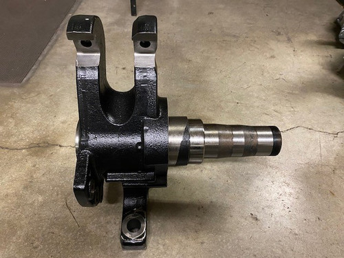 4061321: Hyster Forklift OEM Right Hand Mast Hanger 4061321: Hyster Forklift OEM Right Hand Mast Hanger