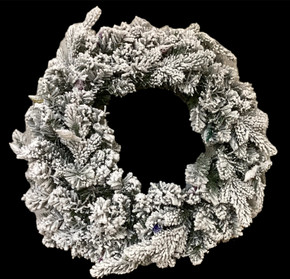 Snowy Holiday Wreath with Lights