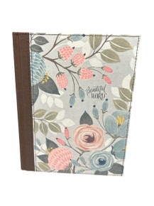 New International Version Beautiful Word  Bible Updated Edition  (G Bay -3A)