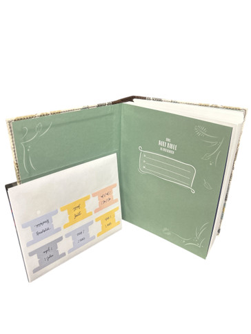 New International Version Beautiful Word  Bible Updated Edition  (G Bay -3A)