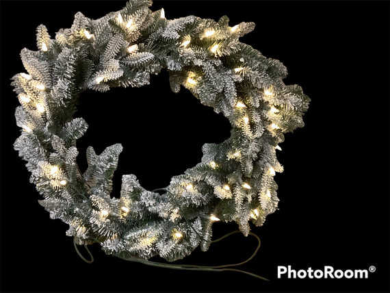 Lighted Holiday Wreath