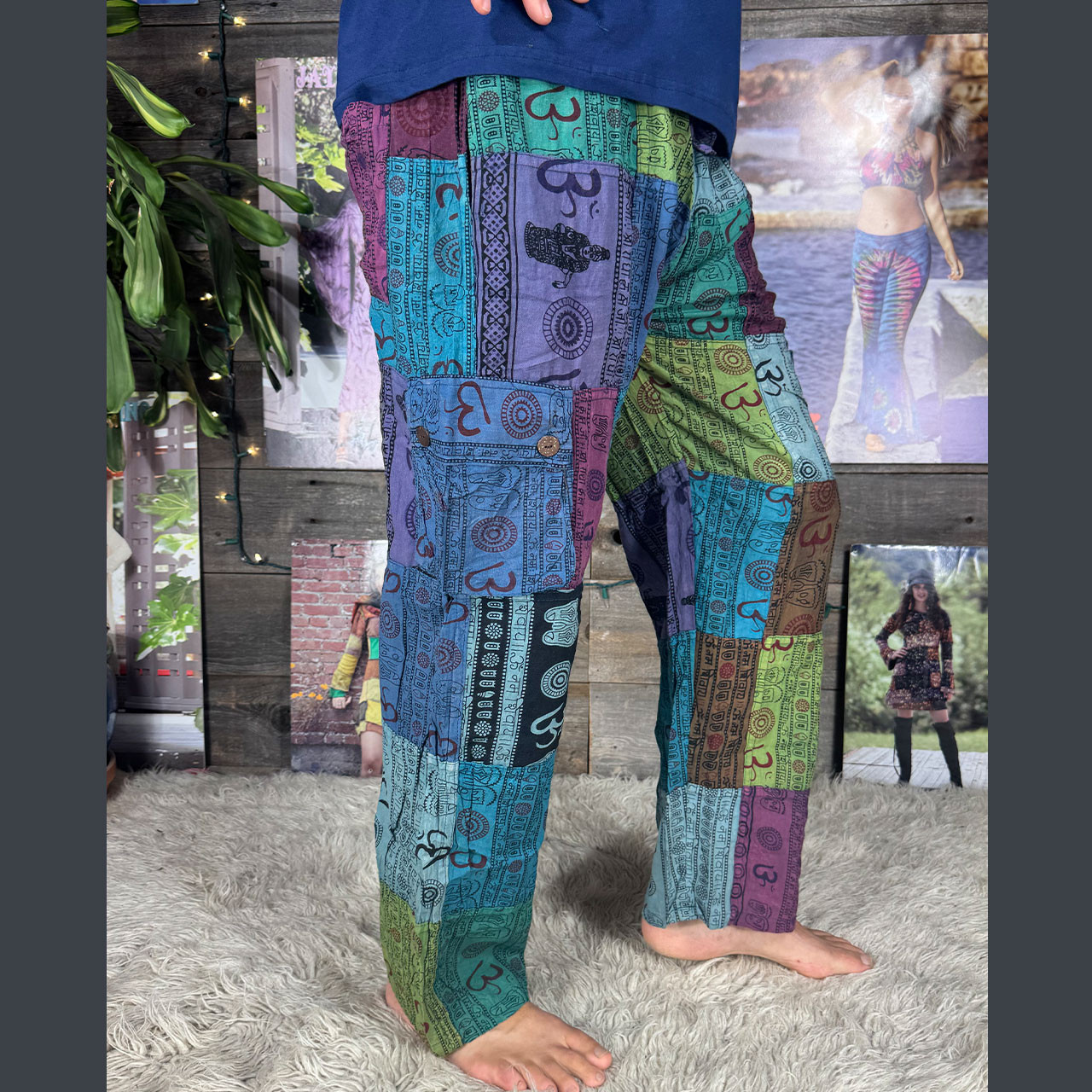 Cotton stonewash ohm print patchwork men's cargo pants with pockets.