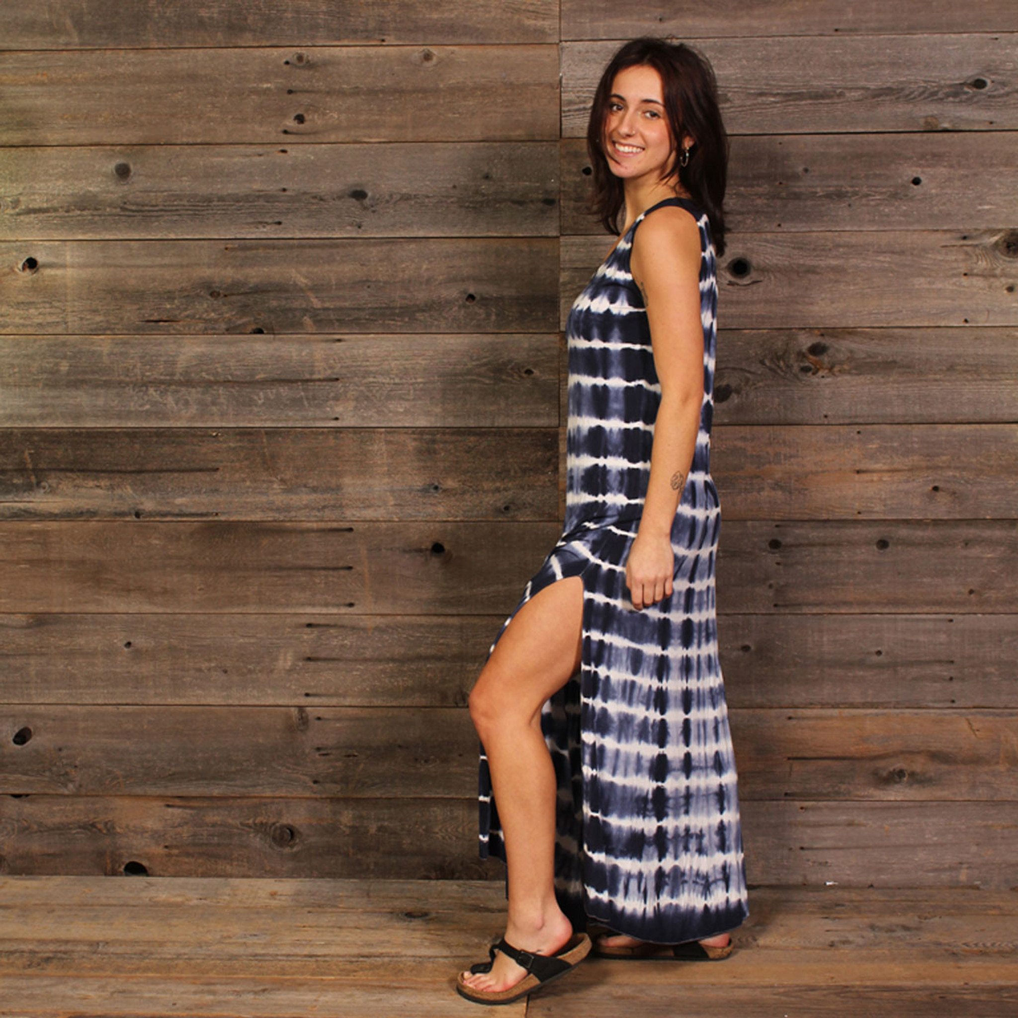 WAVE ON DRESS Rayon Spandex Tie Dye Tank Top Maxi Dress w/ Side Slit Indigo  White