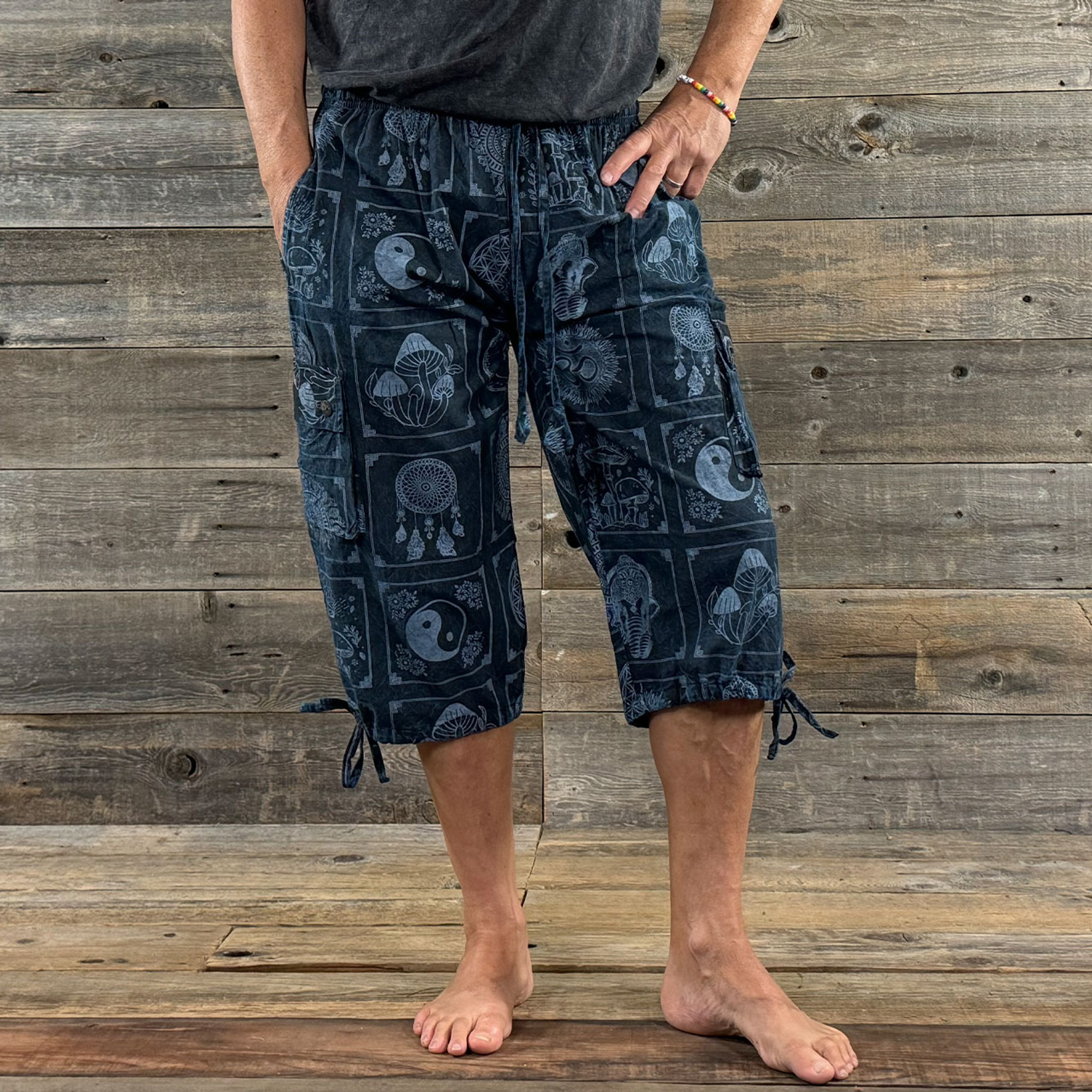 A LITTLE BIT OF EVERYTHING DIGGERS Cotton Enzyme Dye Clam Diggers - 3/4 Pants w/ Multi Print