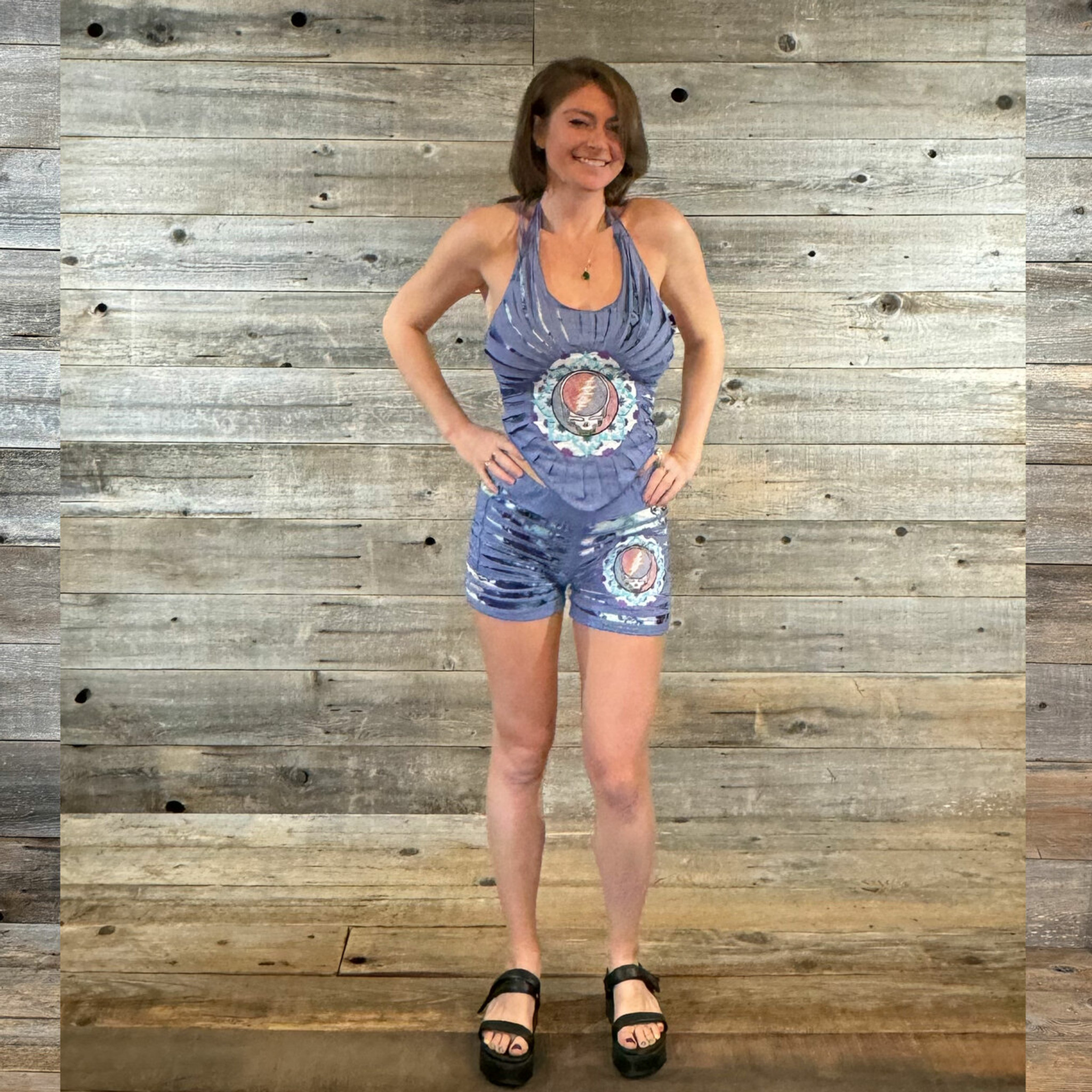 LOOSE LUCY SHORTS Grateful Dead Cotton Lycra Razor Cut Tie Dye w/ Embroidered Steal Your Face Mandala Booty Shorts