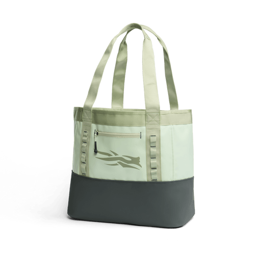 {"colorName":"Foam Green","colorCode":"FOG","number":"02","isModel":false}