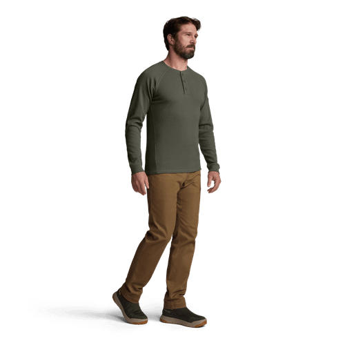 {"colorName":"Cypress Green","colorCode":"CG","number":"03","isModel":false}