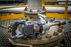 Ingersoll Rand W9691-K4E 20V High Torque Cordless Impact Wrench Kit | 1" Square Drive Size | 6" Extended Anvil | 890 RPM