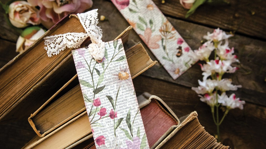 5 Handcrafted Bookmarks to Help Meet Your Reading Goals