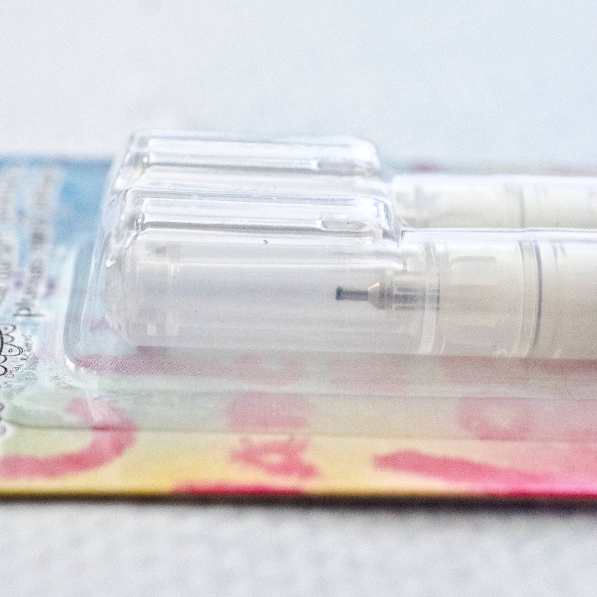 Dylusions Paint Pens Black and White, 2pc Stampington & Company