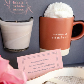 A Moment of Comfort Gift Box