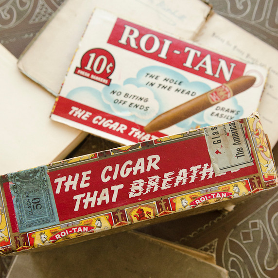El Roi-Tan Cigar Box