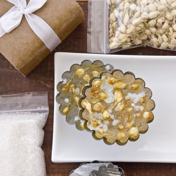 Jasmine and Dead Sea Salt Soap-Making Kit