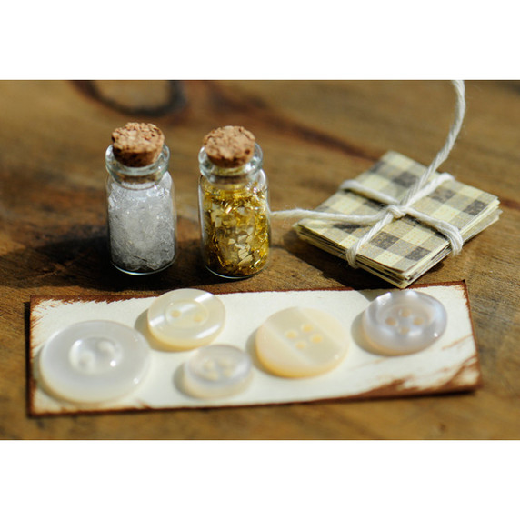 On-the-Go Mini Art Kit Project by Sarah Meehan