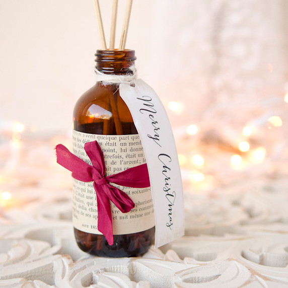 Christmas Memories: Reed Diffuser Project