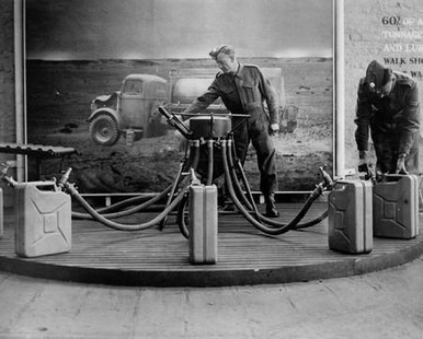 Ww2 Fuel Injection 38534550-World War II: The mobile petrol filling unit, used to fill ...