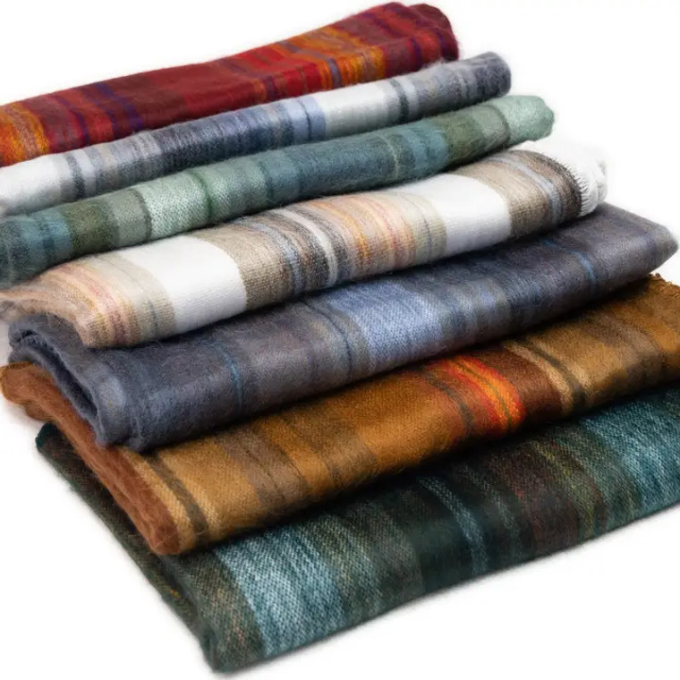 Amor ala Vida Alpaca Lap Blankets