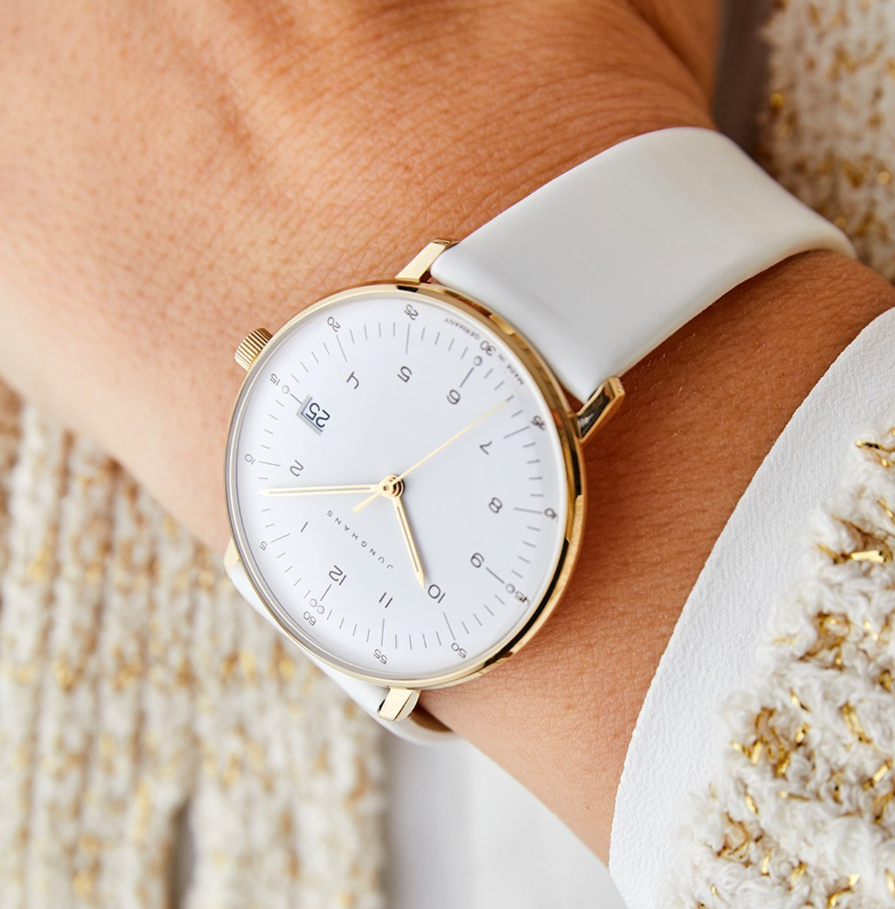 JUNGHANS 円形掛時計 ホワイトmax bill φ30掛 壁掛け時計 掛け時計