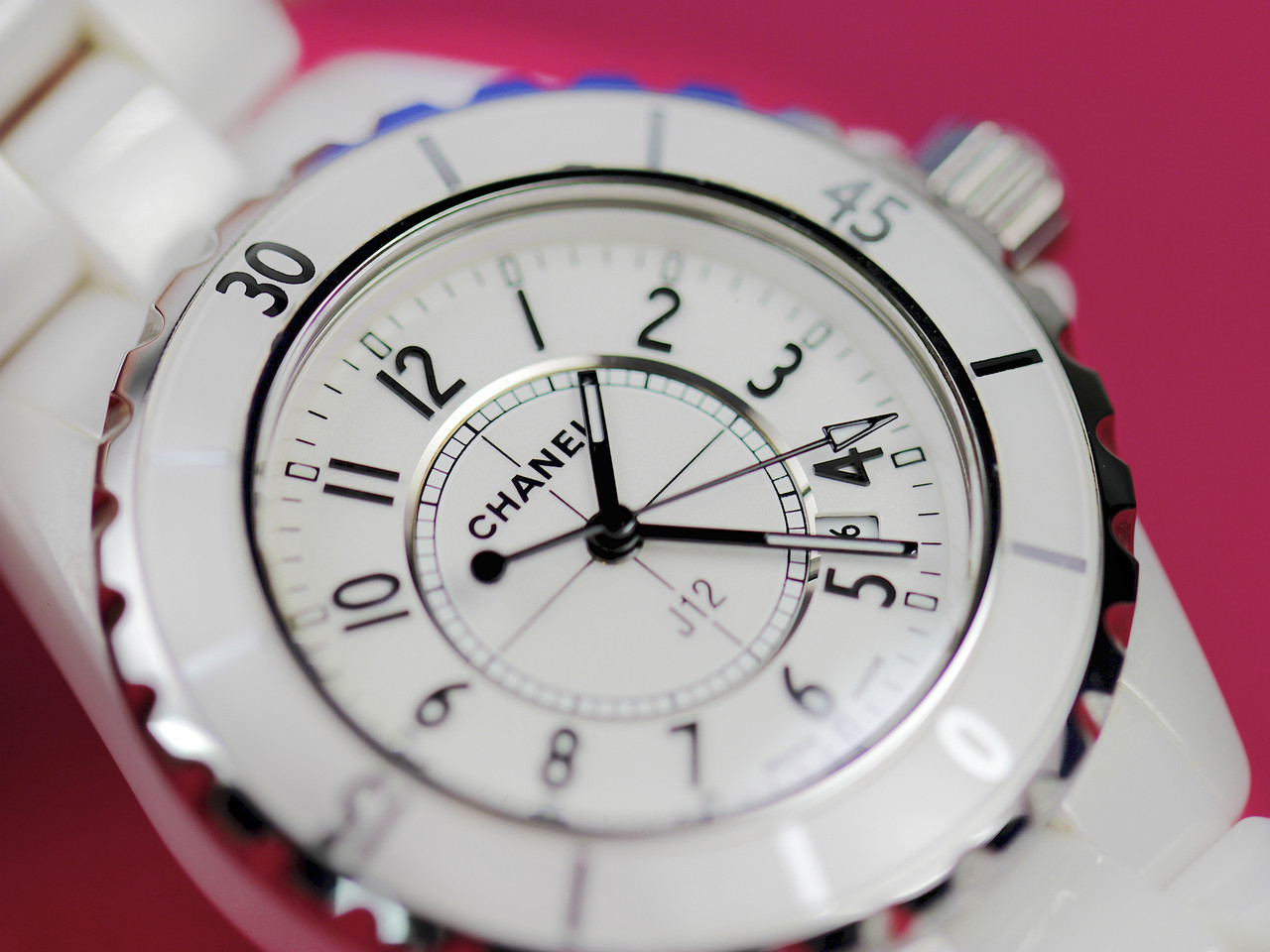 Chanel Watch - J12 White Ceramic 33mm Quartz H0968 used for sale Legend of  Time Chicago Watch Center