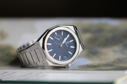 Zenith DEFFY Skyline Steel Blue Dial 41mm Automatic Watch 03.9300.3620 Complete