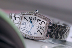 Elegant ladies timepiece for sale- Franck Muller Ladies Curvex White Gold & Diamond Watch 1752qzdp .  Featuring materials such as white gold and diamonds.  Elegant shape and comfortable bracelet.   Pre-owned in great condition with original box and documents.