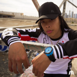 Great looking unisex sports watch, 40mm, lightweight and comfortable strap.  Come in to Legend of Time Chicago to try it on yourself and find your next great sports tool.