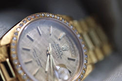1981 Rolex Day-Date Ref. 18038 Linen Dial and Florentine/Morellis engraved finish "President" bracelet 18K Yellow Gold
