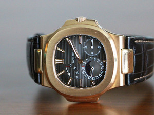 Patek Philippe Watch - 5712R Nautilus Rose Gold Moon phase Date Small Second Power Res BP Patek Philippe Watch - 5712R Nautilus Rose Gold Moon phase Date Small Second Power Res BP
