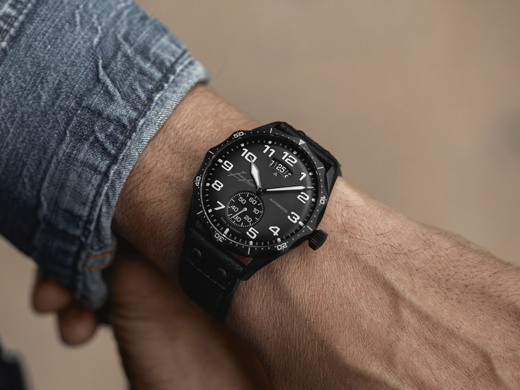 Junghans Meister Pilot Automatic – Ref. 27/4491.00 43.3 mm | Black PVD-Coated Case | Black Dial | Riveted Leather Strap