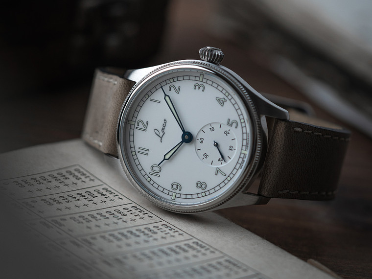 Laco Cuxhaven 39 – Precision Navy Deck Watch, Hand-Wound Elegance