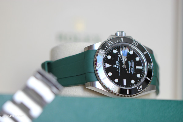 MINT 2020 Rolex Submariner Hulk 116610LV Green 40mm Ceramic Watch