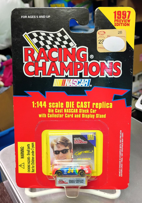 1997 Preview Edition Racing Champions 1:144 #24 Jeff Gordon/Dupont NOS N27 1997 Preview Edition Racing Champions 1:144 #24 Jeff Gordon/Dupont NOS N27