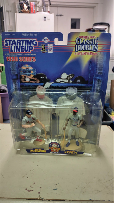 1998 Series Starting Lineup Classic Doubles MARK MCGWIRE & SAMMY SOSA Figures f6