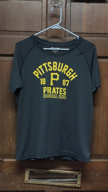 New Era Pittsburgh Pirates Baseball Club Black T-Shirt Juniors Womens Size XL