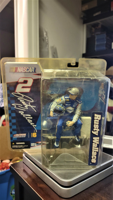 Rusty Wallace 2005 Action McFarlane Series 6 Figure "Rusty's Last Call" NEW f9