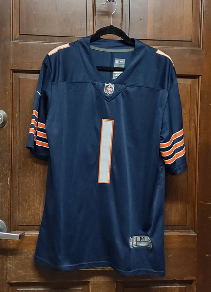 Nike On Field Chicago Bears #1 Justin Fields Stitched Jersey Men's Size M