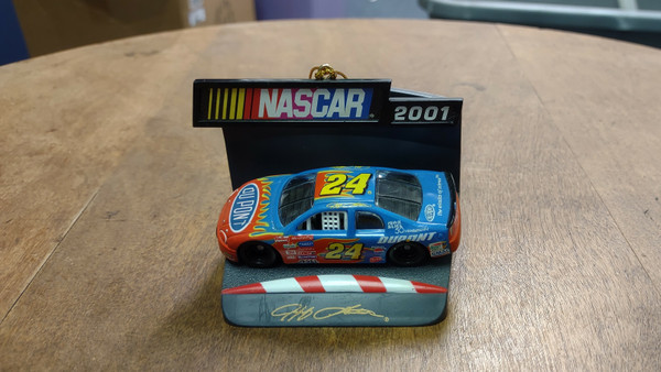 2001 Winner's Circle Jeff Gordon #24 Collectible Christmas Ornament