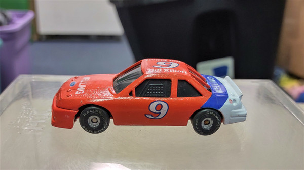 Vintage 1989 Racing Champions 1:64 #9 Bill Elliott/Melling Diecast Car Loose
