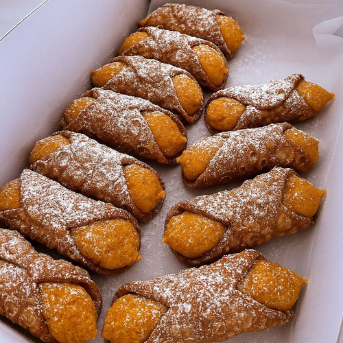 Pumpkin Spiced Cannoli