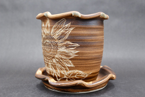 Collaborative Planter w/Tray, Roughly 6.25" tall and 6.5" wide (SK0626)
