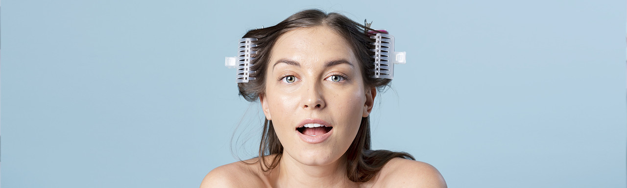 BIGOUDIS, PINCES, BARETTES, ÉLASTIQUES