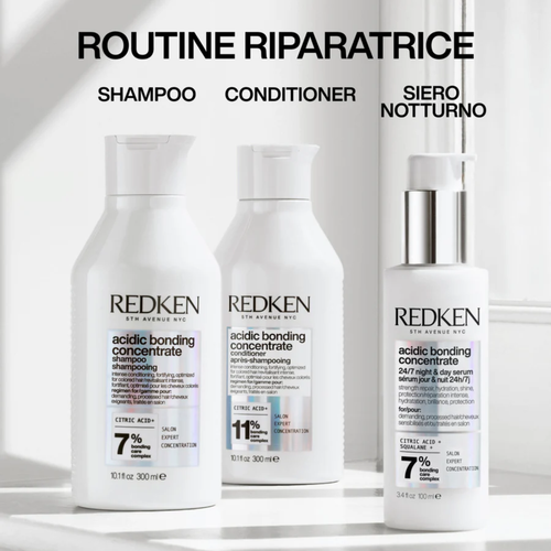 Redken Acidic Protein Amino Concentrate 10 x 10 ml, concentré professionnel enrichi en protéines et acides aminés pour réparer et renforcer les cheveux abîmés et sensibilisés.
