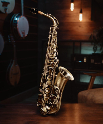 McNeela Antique Finish Premium Alto Saxophone Set