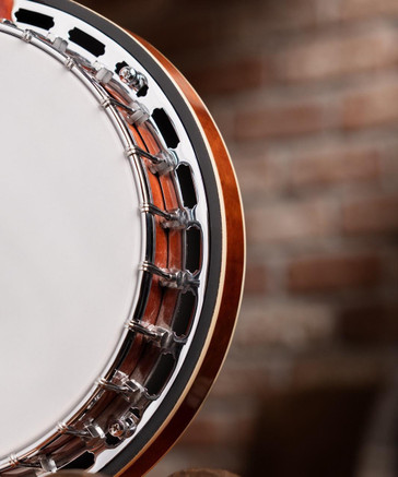 The Celt Banjo Set by McNeela (Tenor, 4 String, 19 Fret)