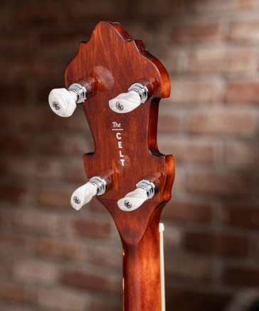 The Celt Banjo Set by McNeela (Tenor, 4 String, 19 Fret)