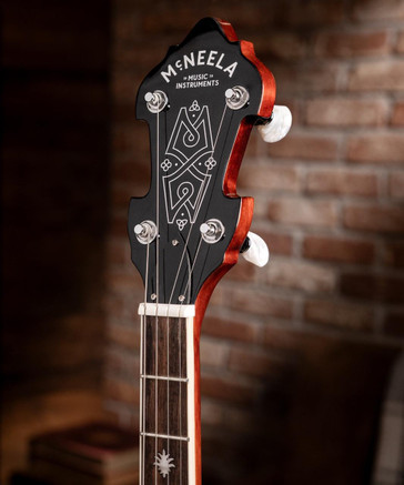 The Celt Banjo Set by McNeela (Tenor, 4 String, 19 Fret)