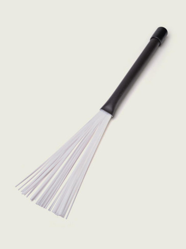 Retractable Nylon Brush Beater
