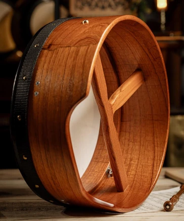 Limitierte Auflage 14" Zedernholz Performance Bodhrán
