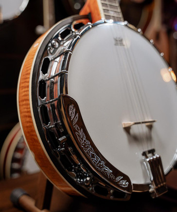 The Liberty 5-String Banjo (Bluegrass, 5-String, 22 Fret)